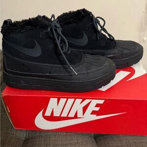 Nike Black Fur-Lined Boots